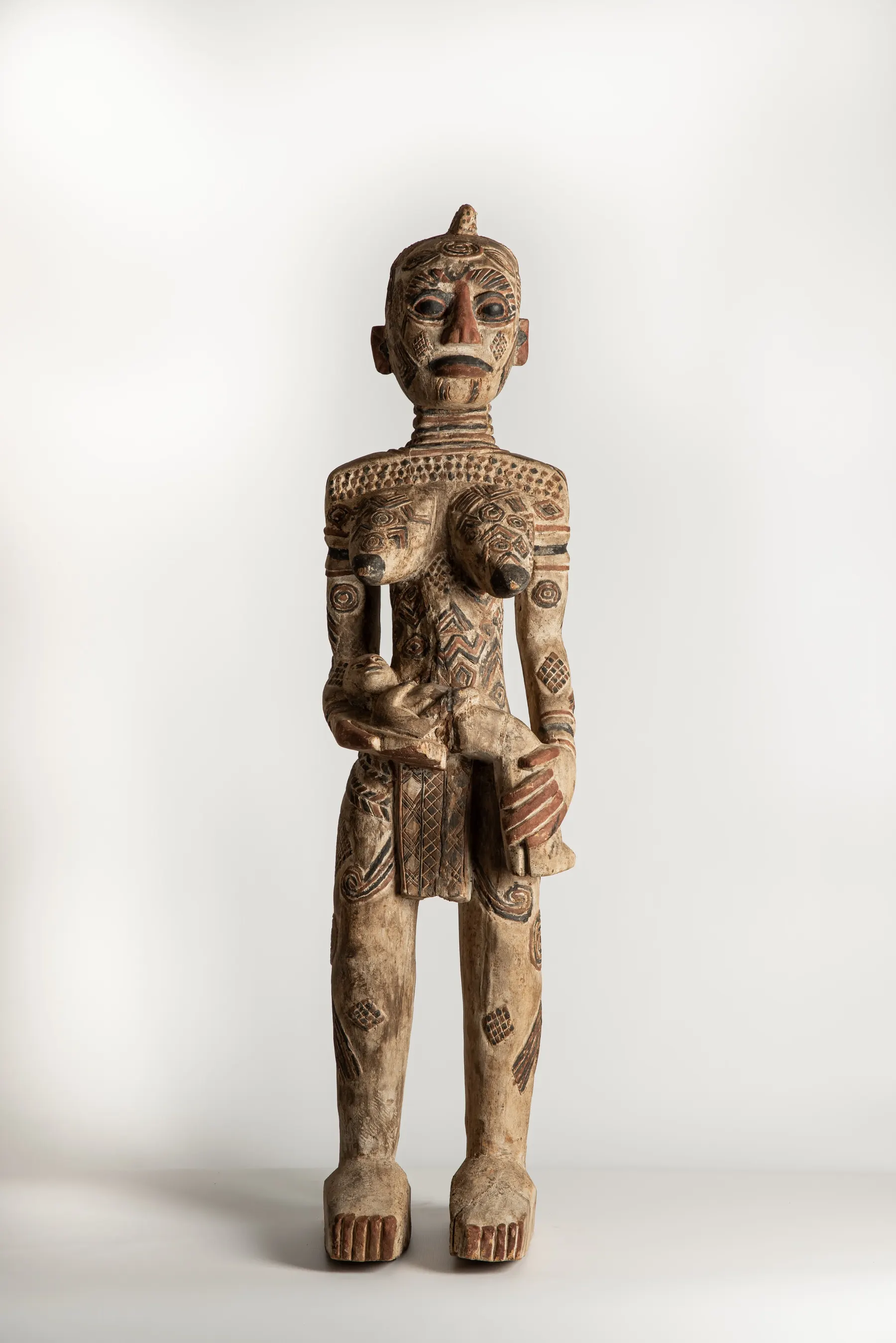 Luluwa Maternity Figure