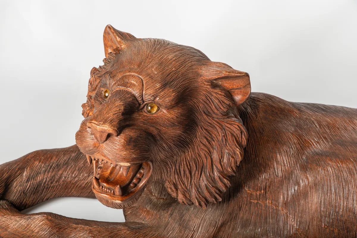 Lion Figure, view 7
